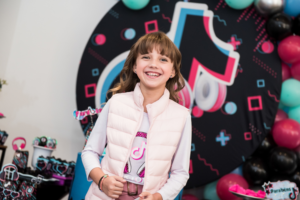 feliz e curtindo o aniversário