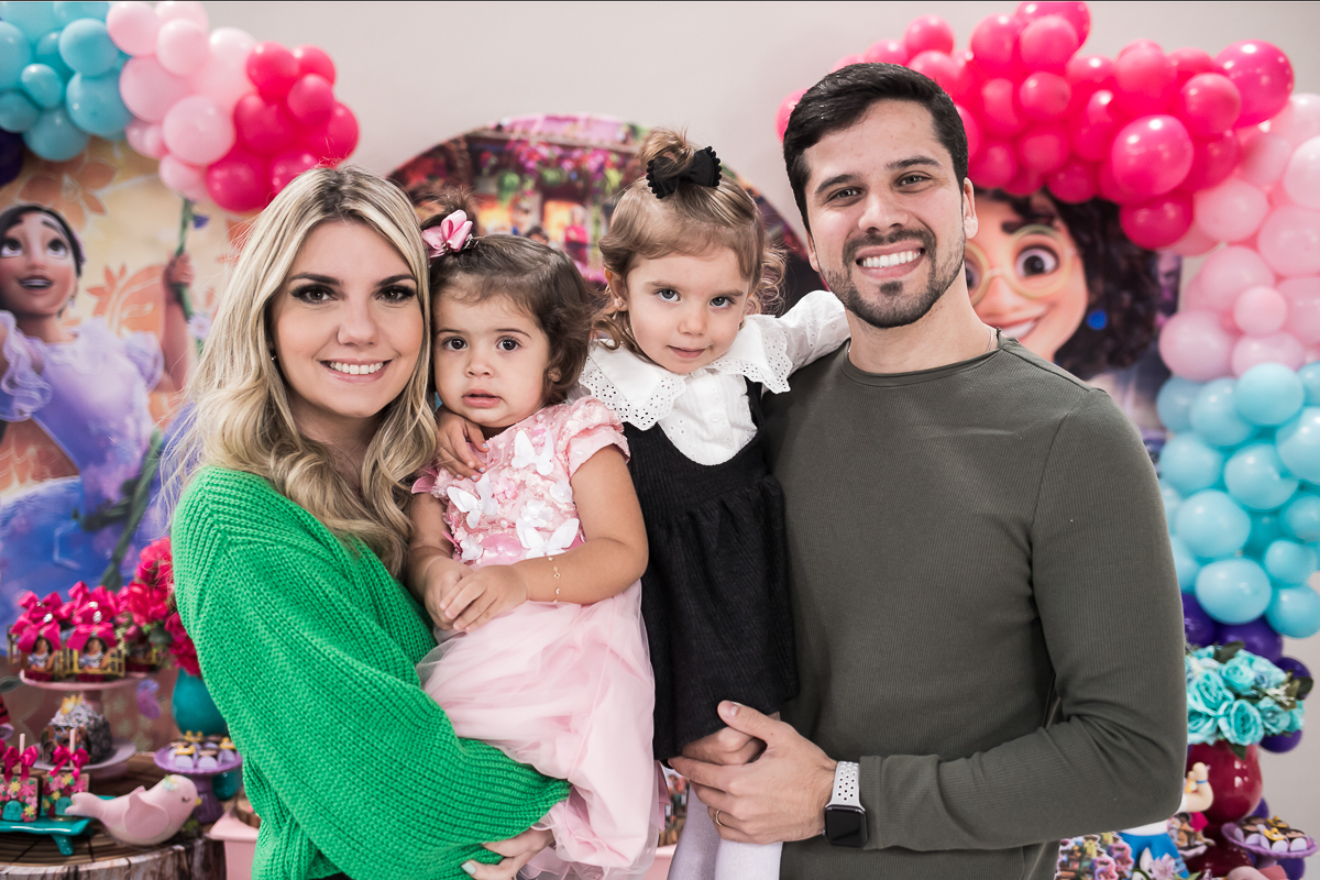 tia, priminha e tio