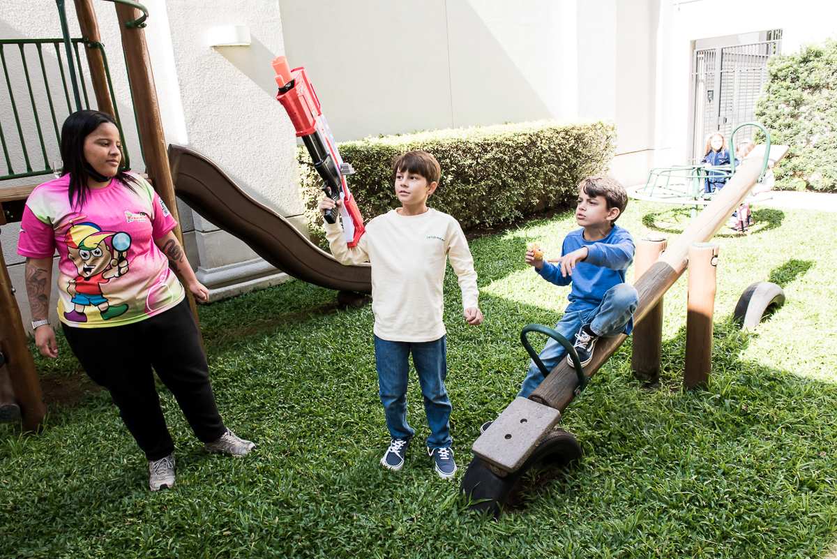 brincando com os amigos