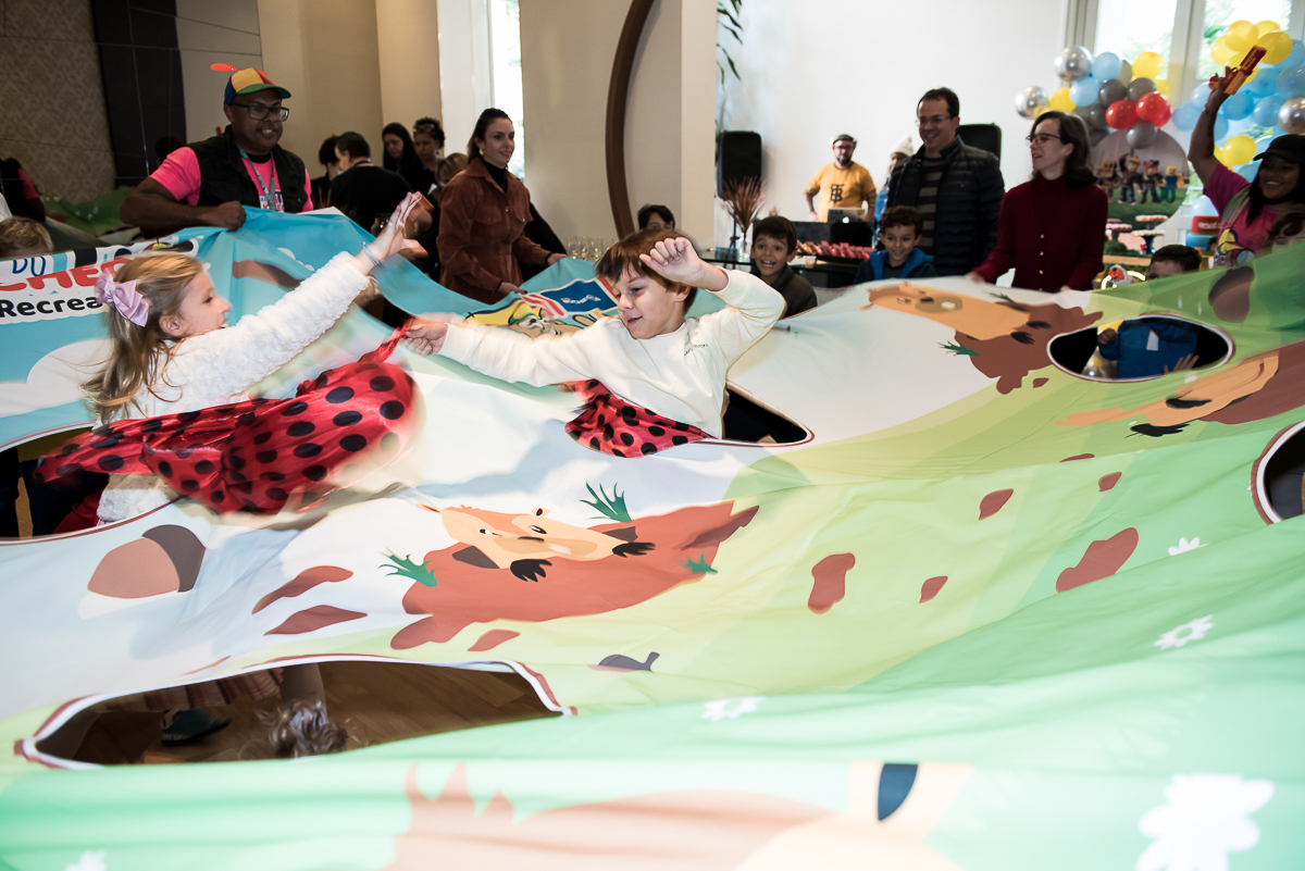 brincadeira com panos