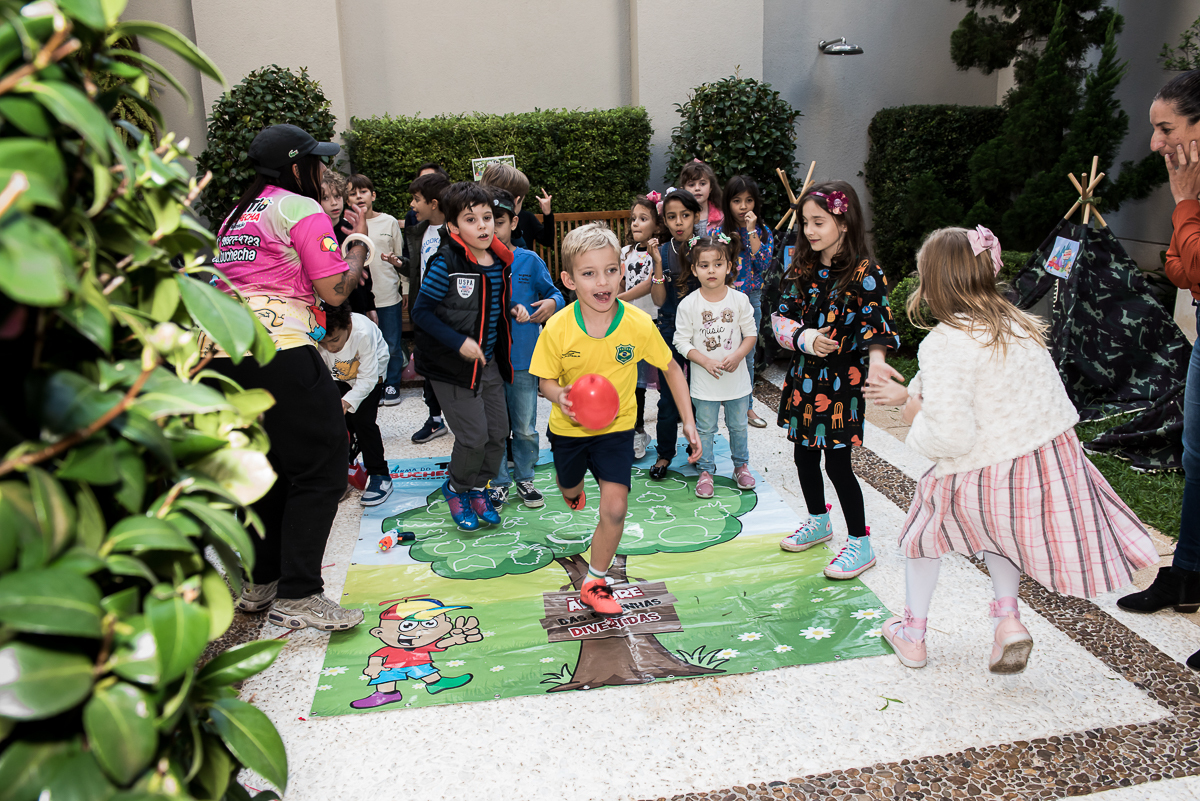 corrida de bola laranja
