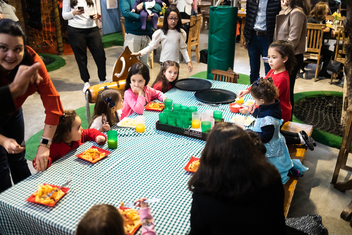 hora do lanche das crianças