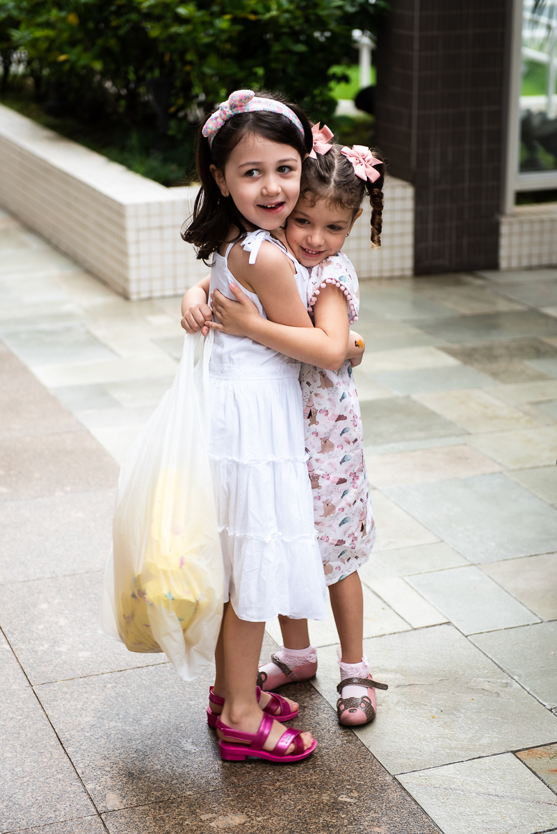 abraço gostoso da amiguinha