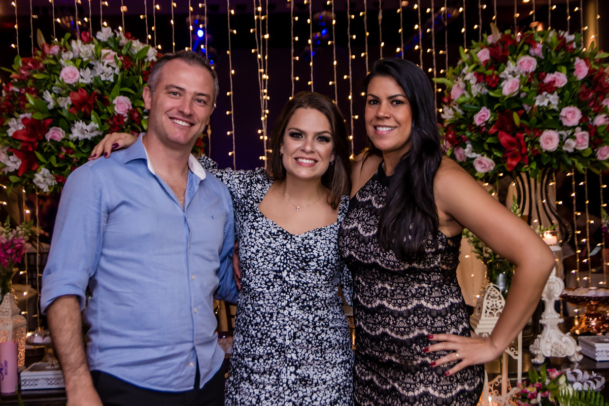 mais convidados e mais abraços