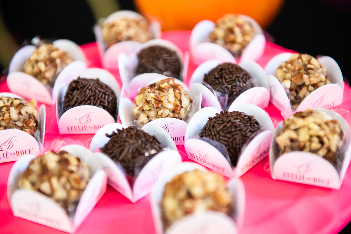 docinhos sortidos da festa