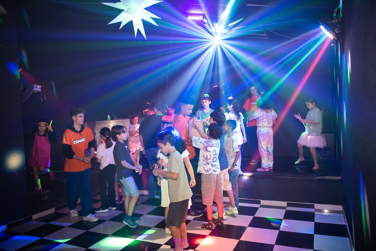 a balada das crianças está animada