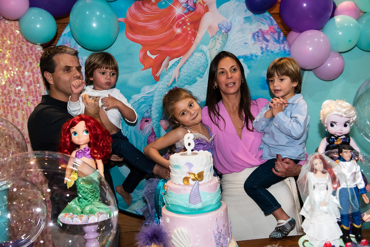 parabéns para você, nesta da querida!! Viva a Isabela!!