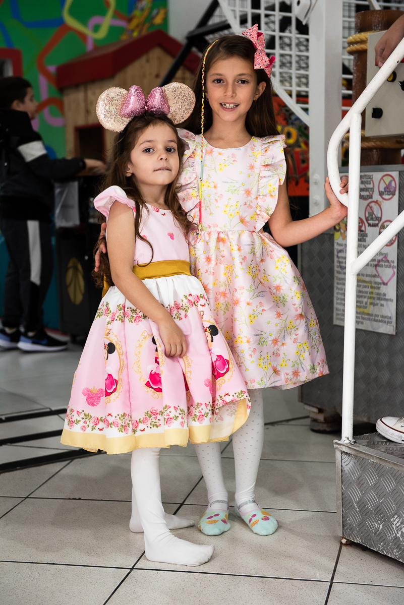 duas meninas