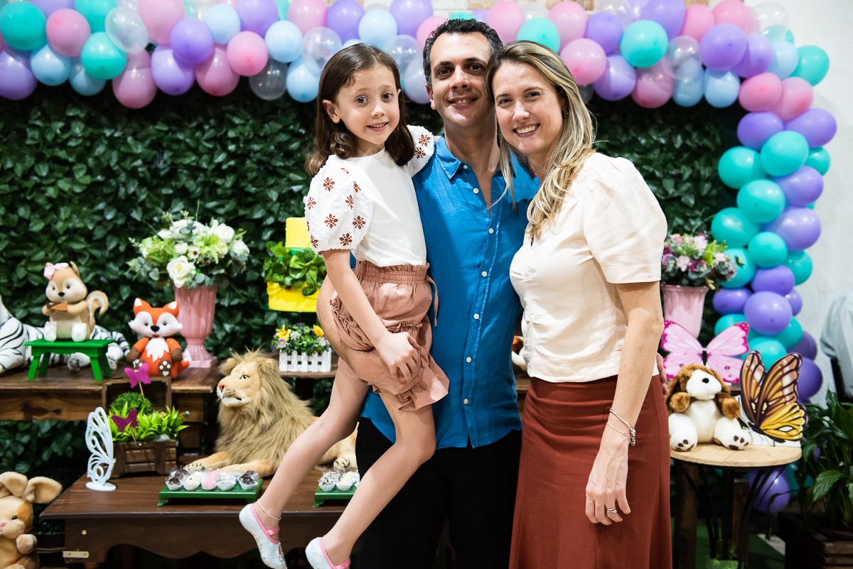 no colo do papai e da mamãe