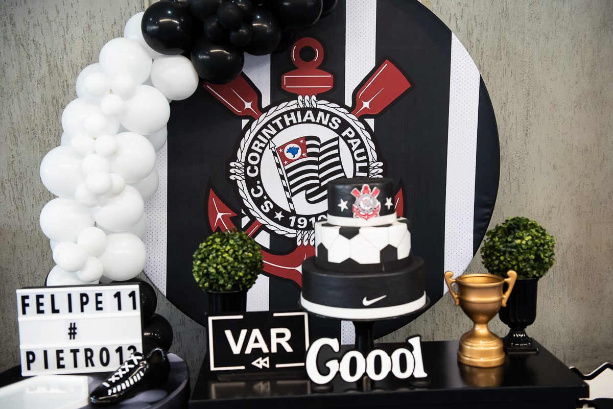 detalhes da mesa de parabéns tema 
Corinthians