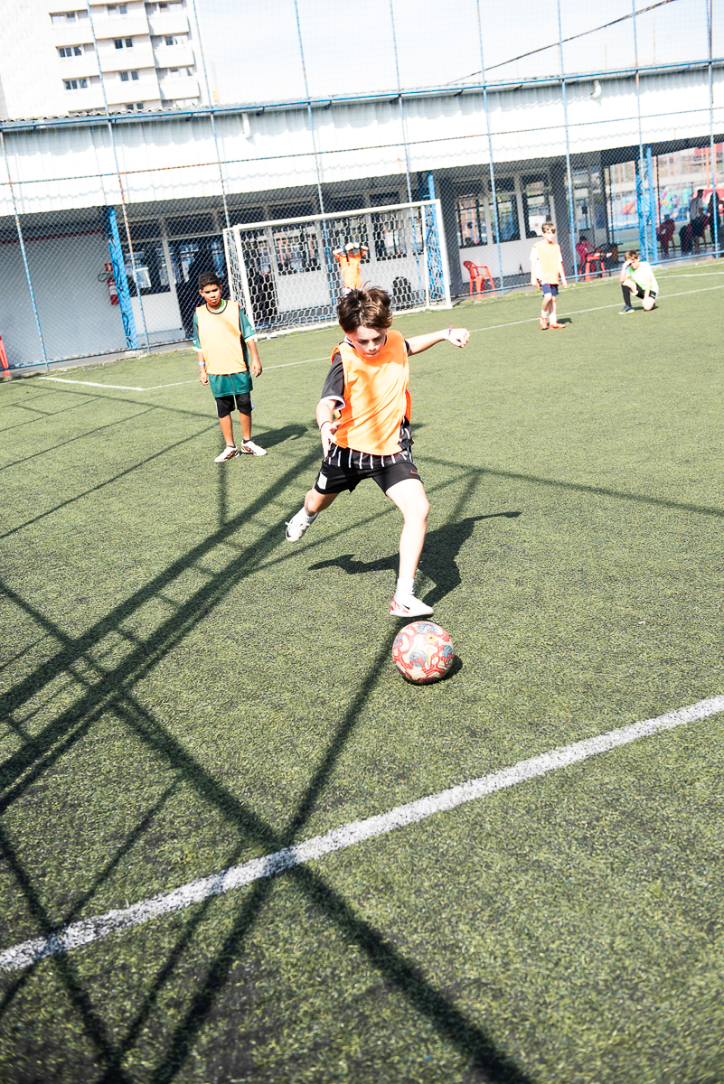 correndo para fazer gol