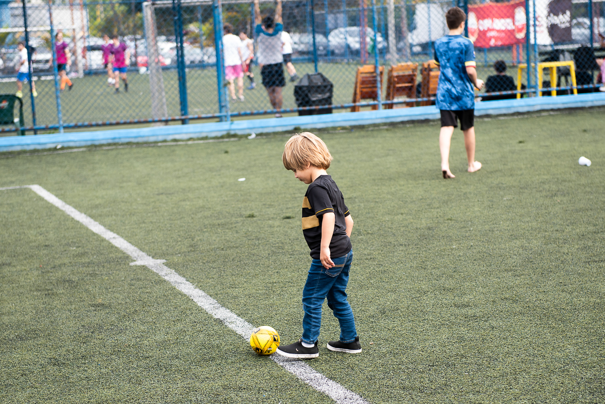 bebê também joga bola