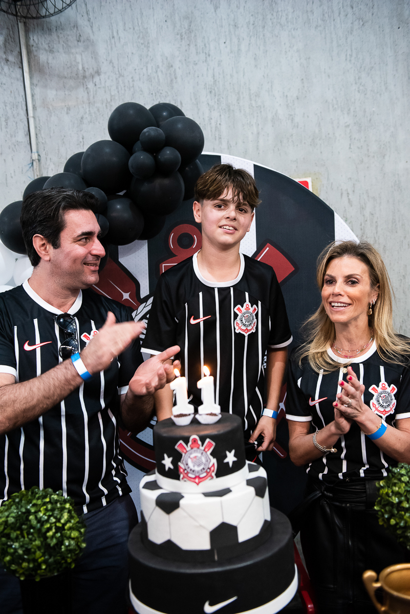 Felipe comemorando seus 11 anos