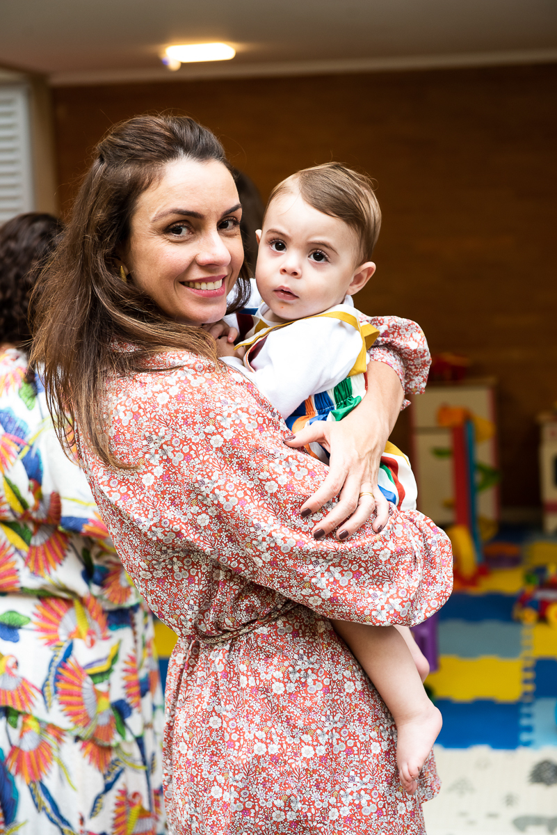 aproveitando o colinho da titia