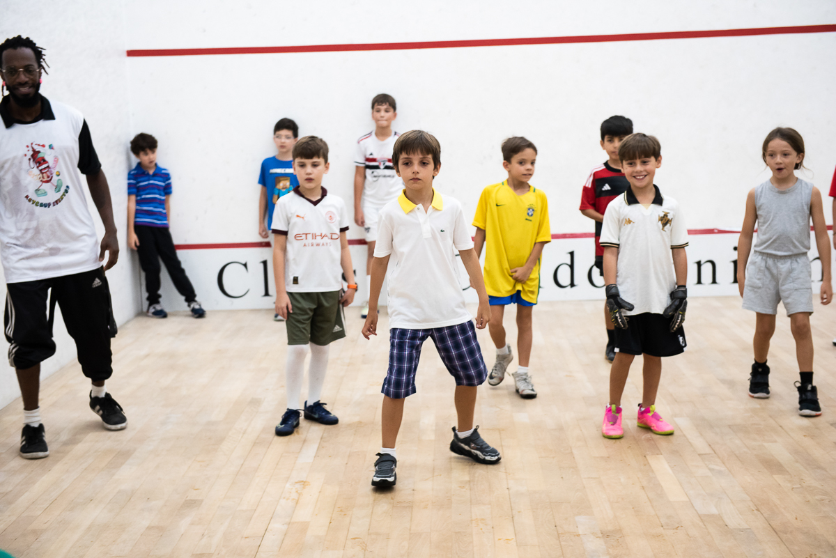 meninos voltaram a jogar