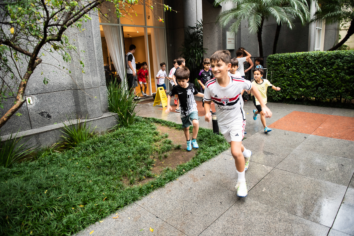 a corrida continua