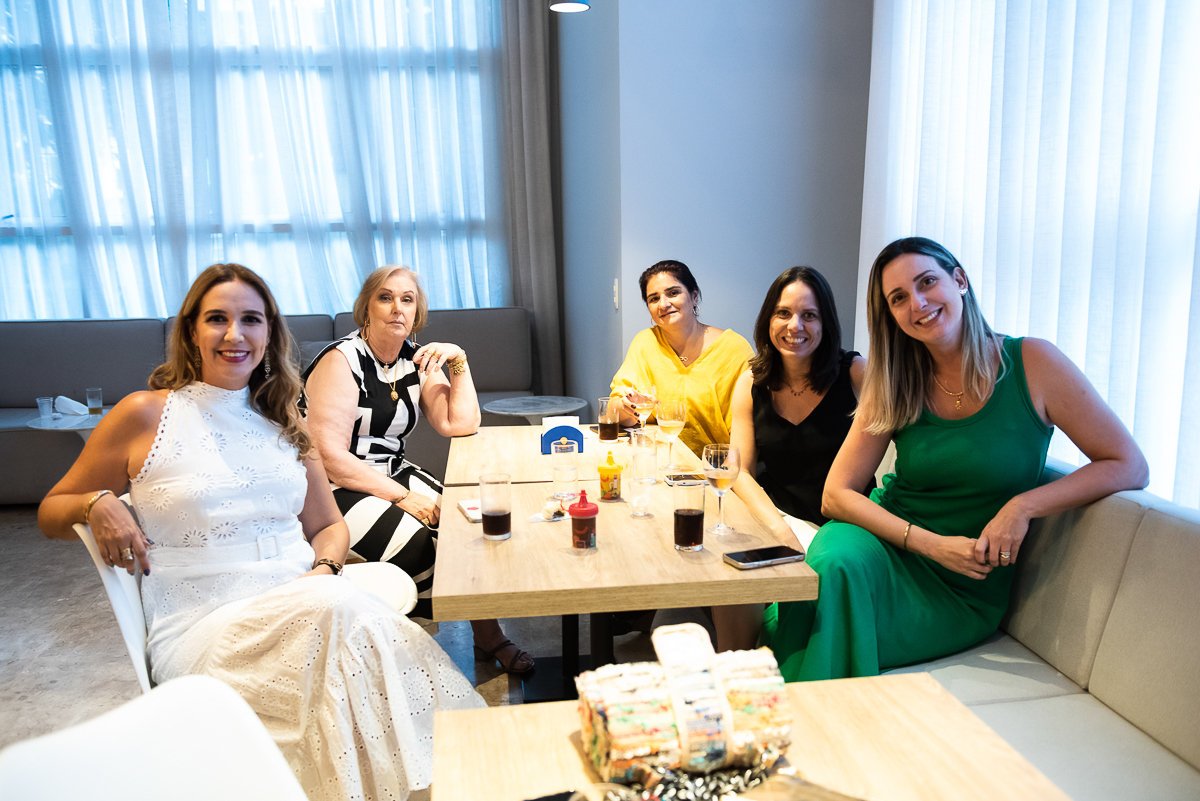 adultos na festa