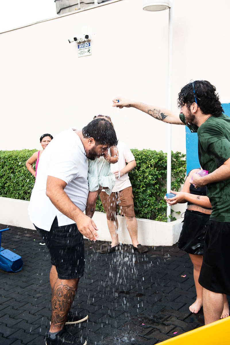 mais água na cabeça do papai
