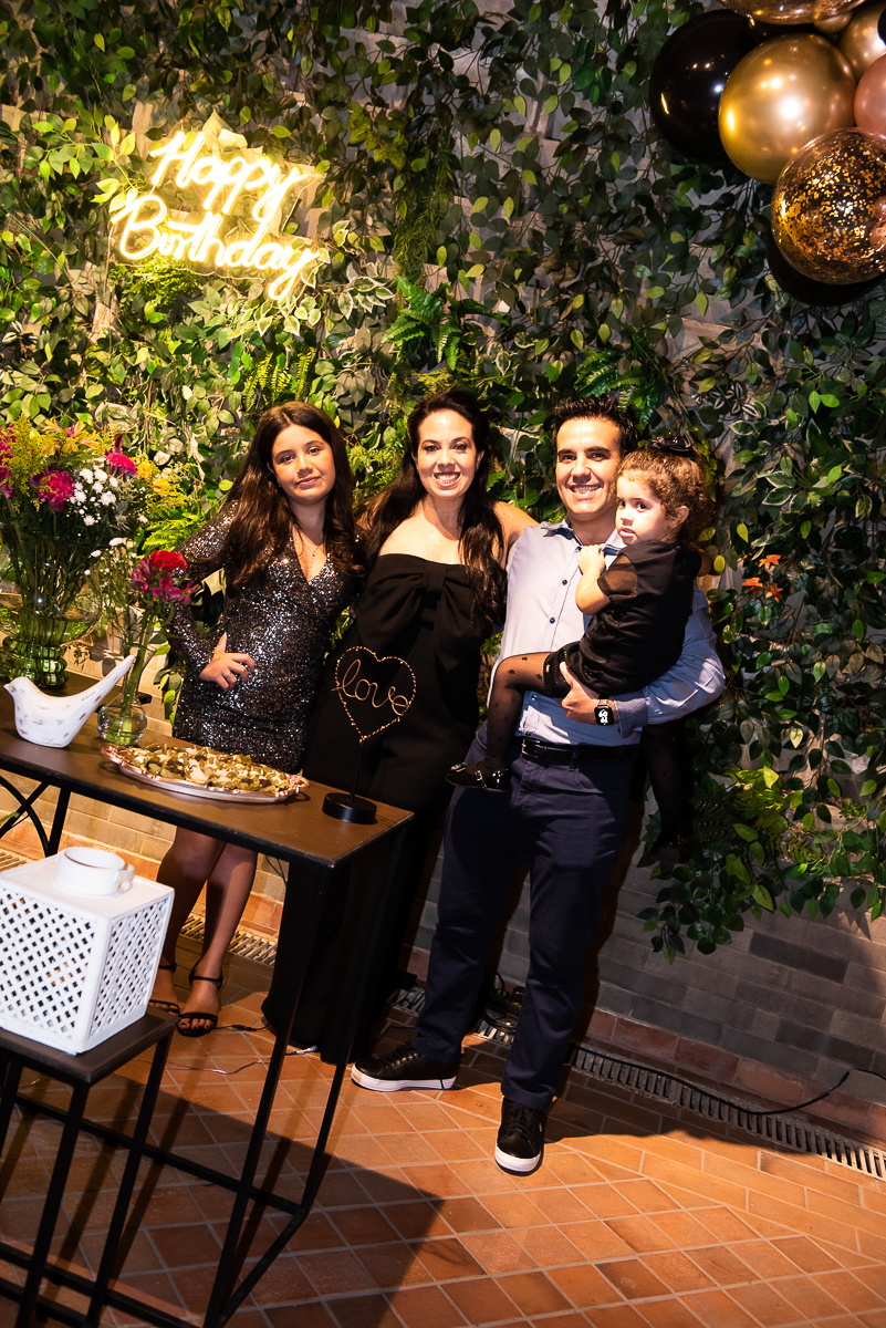 família reunida para foto
