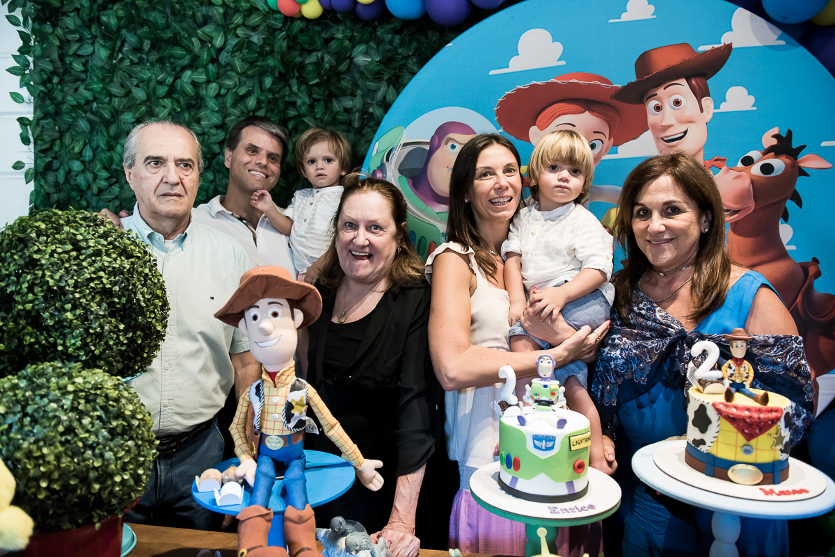 Hora do parabéns com Toy Story