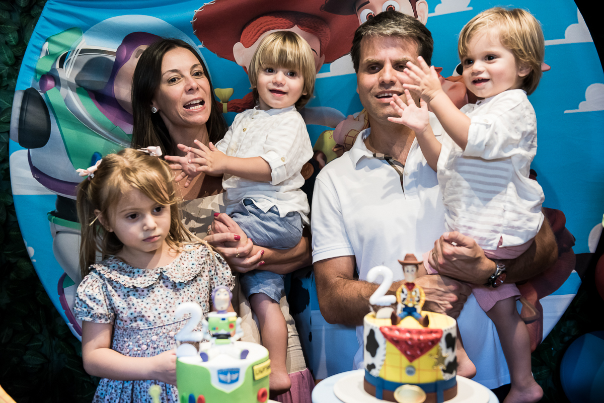 Hora do parabéns com Toy Story