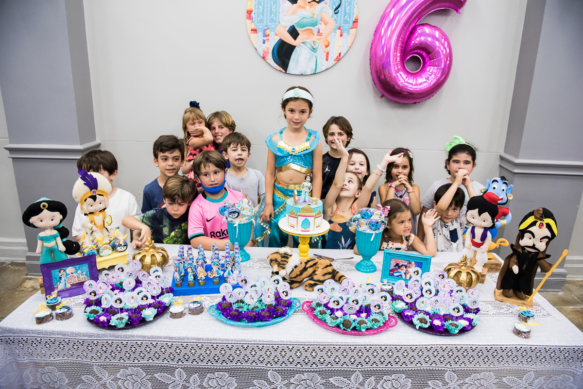 Hora do parabéns da Valentina