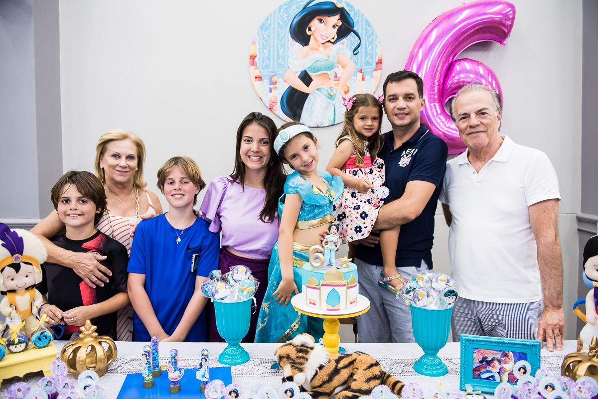 Hora do parabéns da Valentina