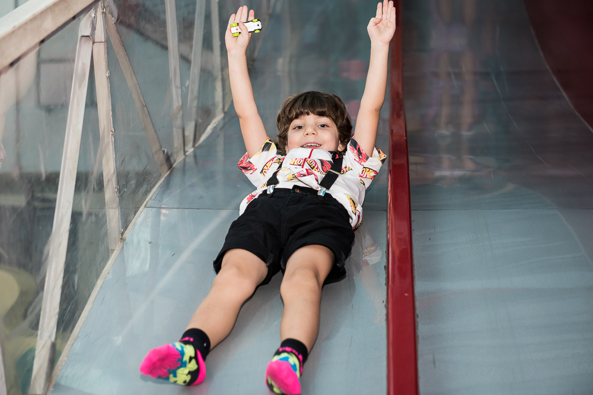 Curtindo o escorregador