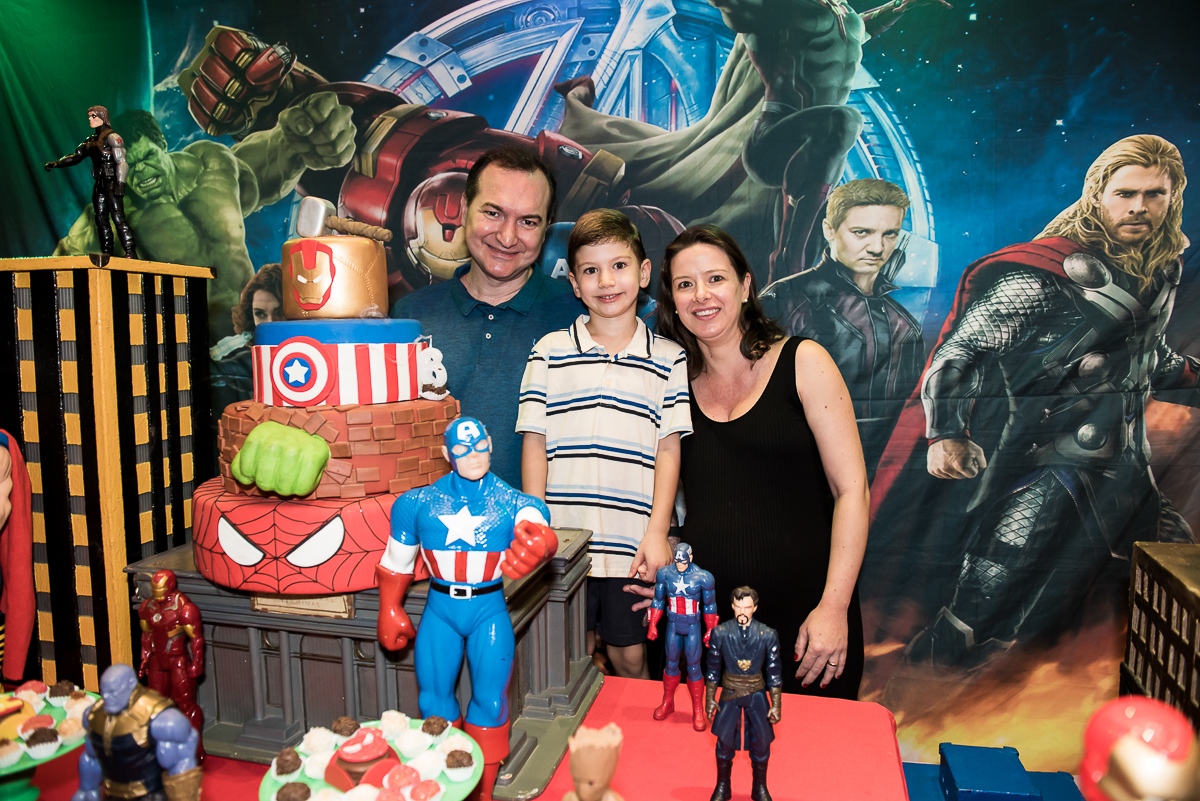 Hora do Parabéns com os Super Heróis