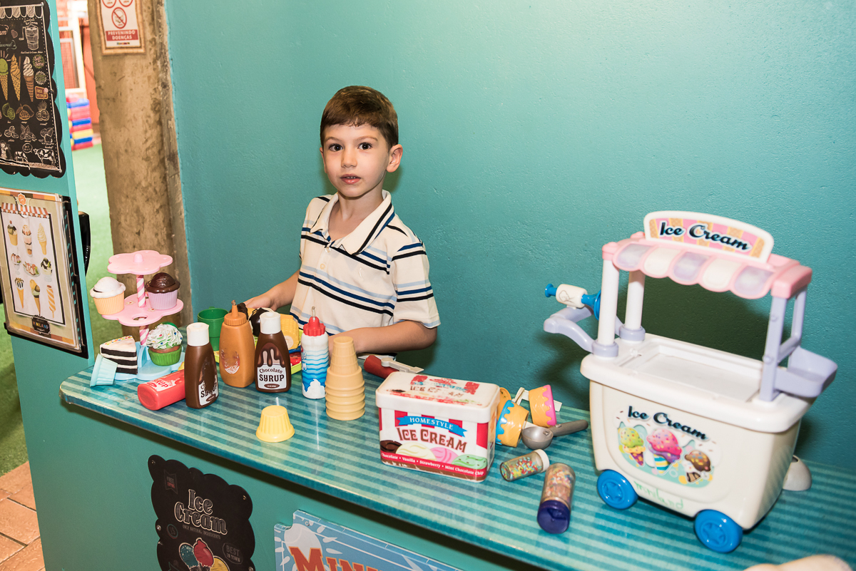 Brincadeira de Criança - no mercado