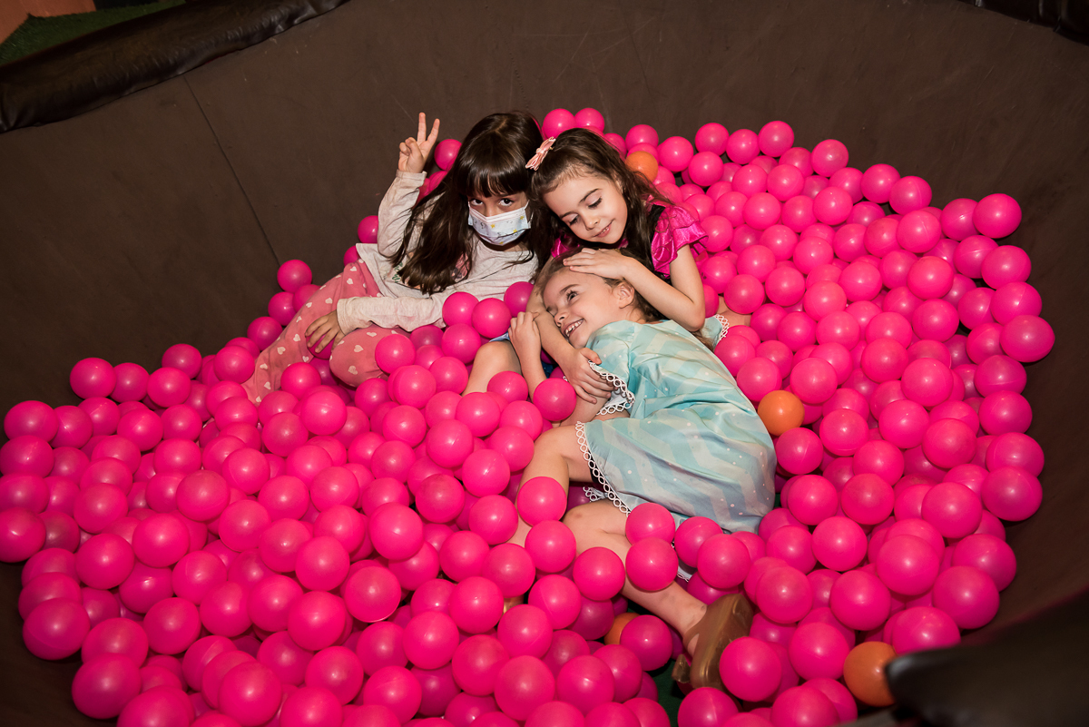 Fotografia Infantil - Piscina de Bolinhas