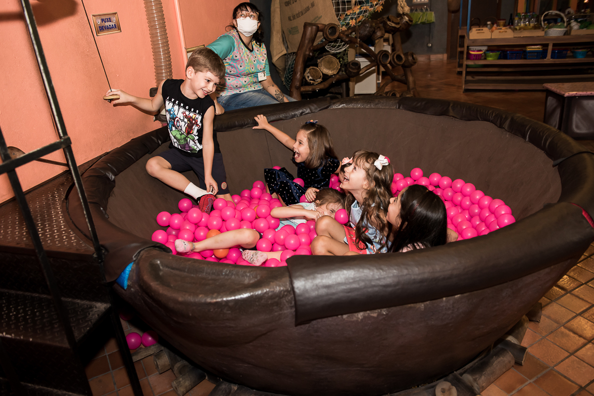 Fotografia Infantil - Piscina de Bolinhas