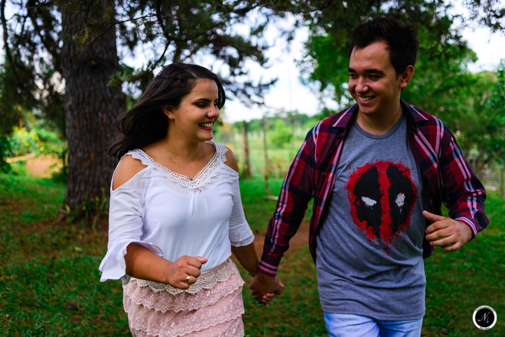 Pre wedding noivos correndo