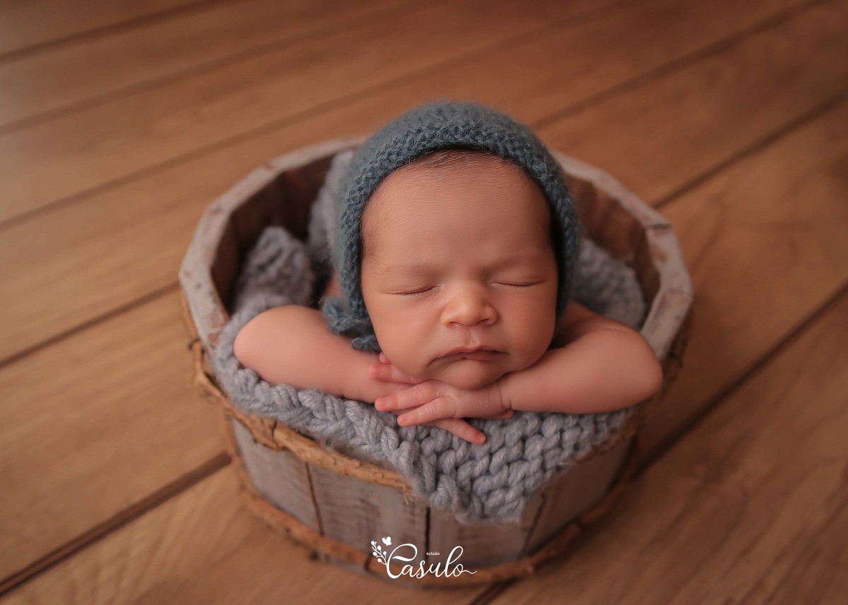 Ensaio Newborn - realizado em estúdio Vitoria da Conquista - Ba