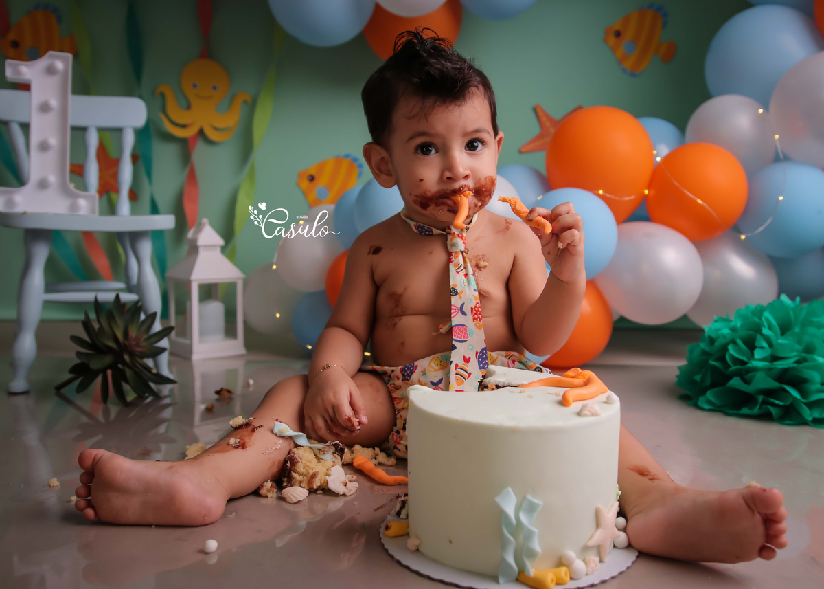 Ensaio Smash the cake realizado em estúdio - Vitória da Conquista - Ba