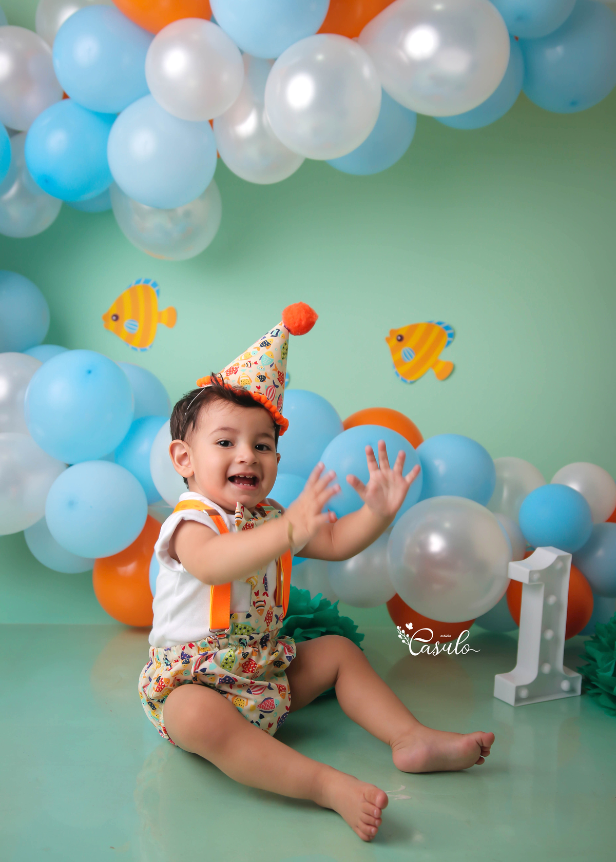 Ensaio Smash the cake realizado em estúdio - Vitória da Conquista - Ba