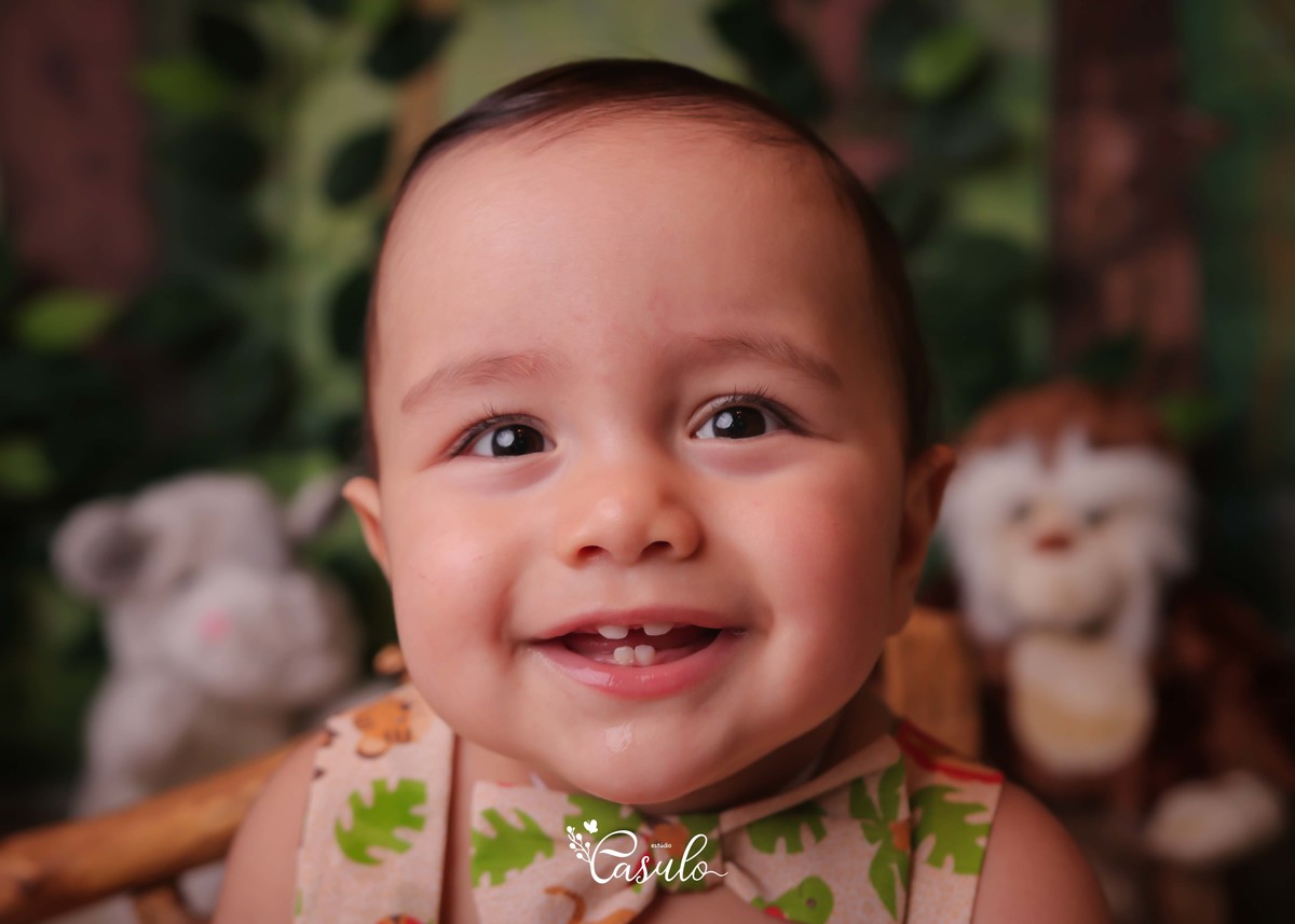 Ensaio Smash the  cake realizado em estúdio - Vitória da Conquista - Ba