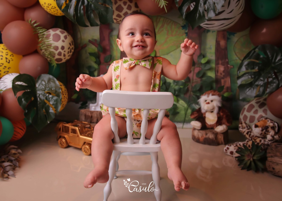 Ensaio Smash the  cake realizado em estúdio - Vitória da Conquista - Ba