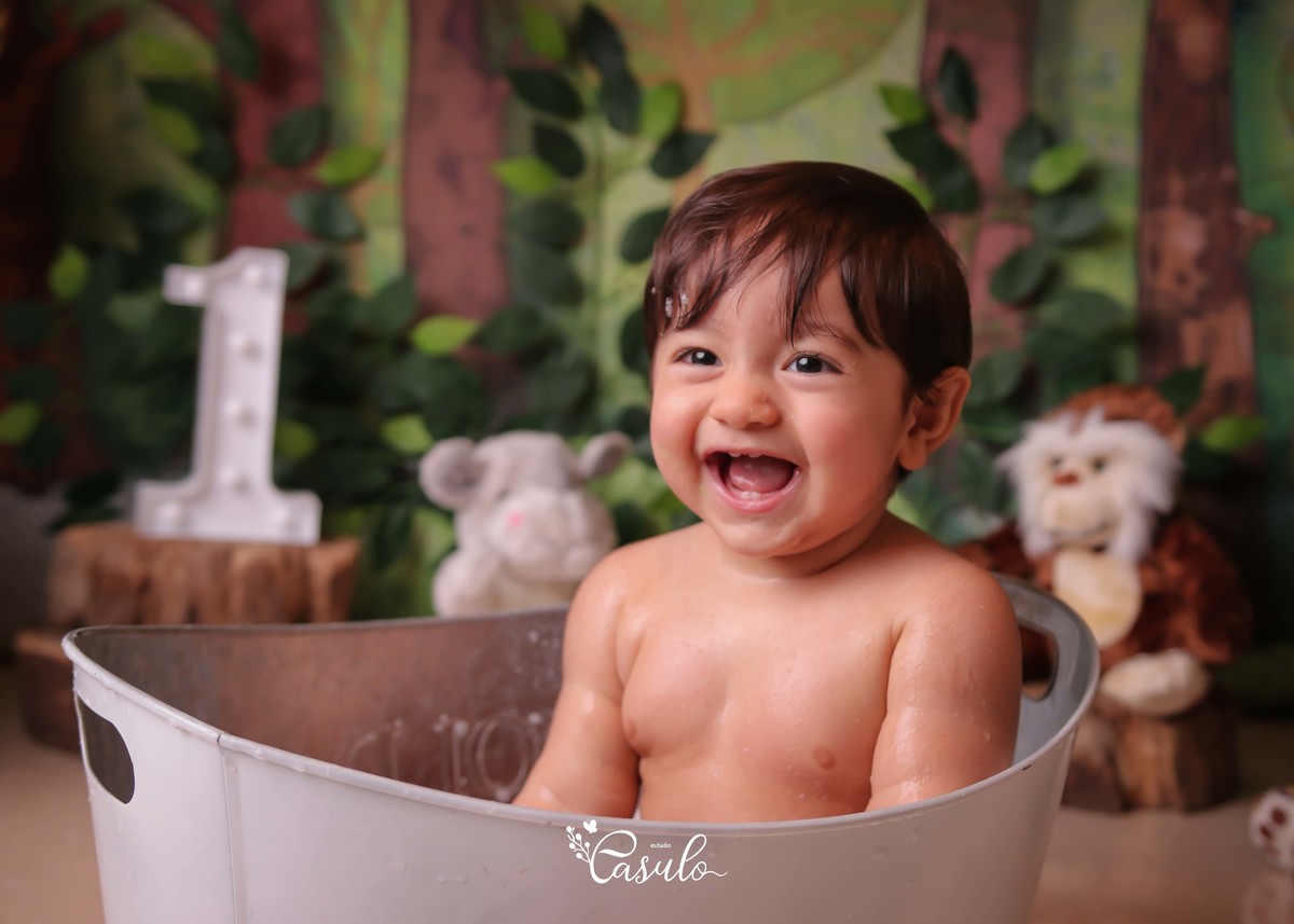 Ensaio Smash the  cake realizado em estúdio - Vitória da Conquista - Ba