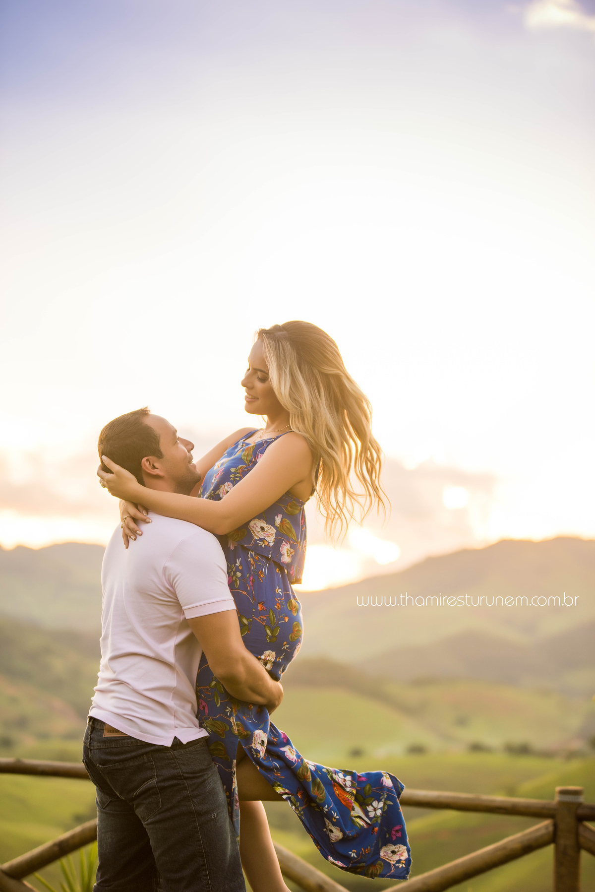 ensaio de casamento, ensaio préwedding, ensaio pré casamento, casamento, fotografia de casamento muriaé, ensaio por do sol, pre casamento por do sol, fotografia criativa, pre wedding muriaé, pre casamento muriae 