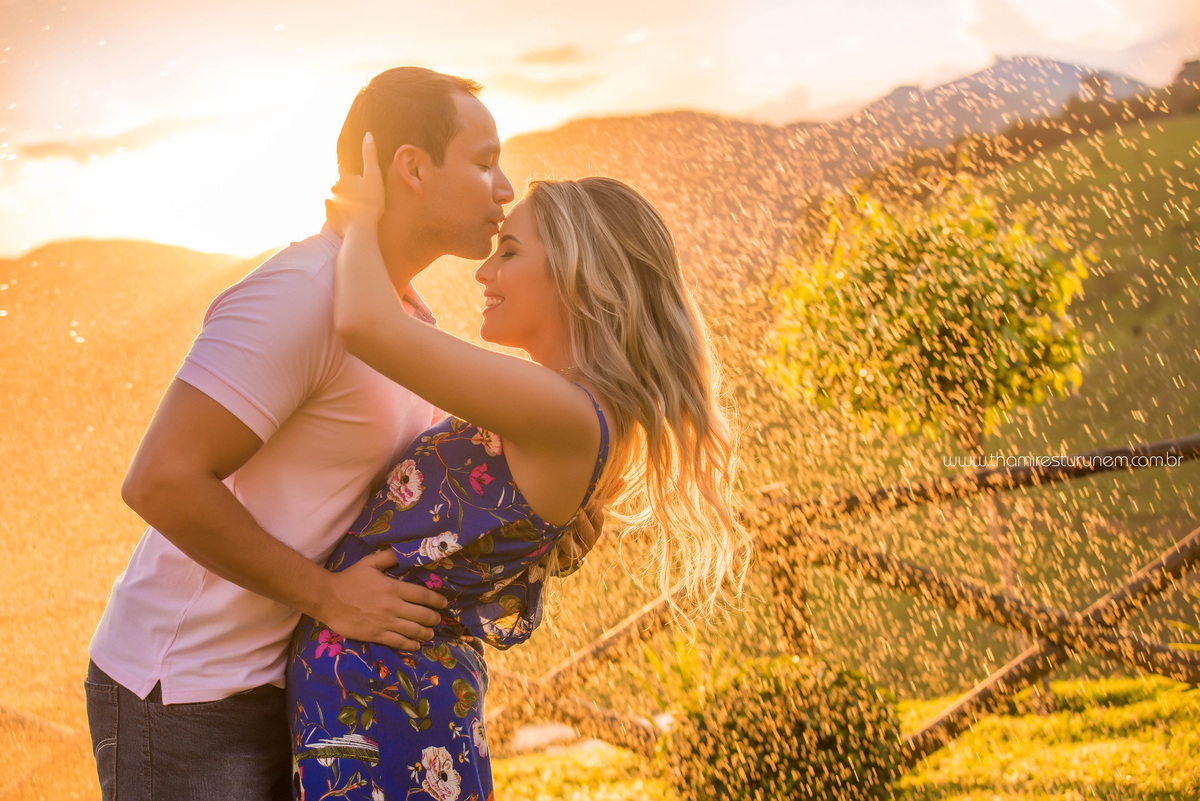 ensaio de casamento, ensaio préwedding, ensaio pré casamento, casamento, fotografia de casamento muriaé, ensaio por do sol, pre casamento por do sol, fotografia criativa, pre wedding muriaé, pre casamento muriae 