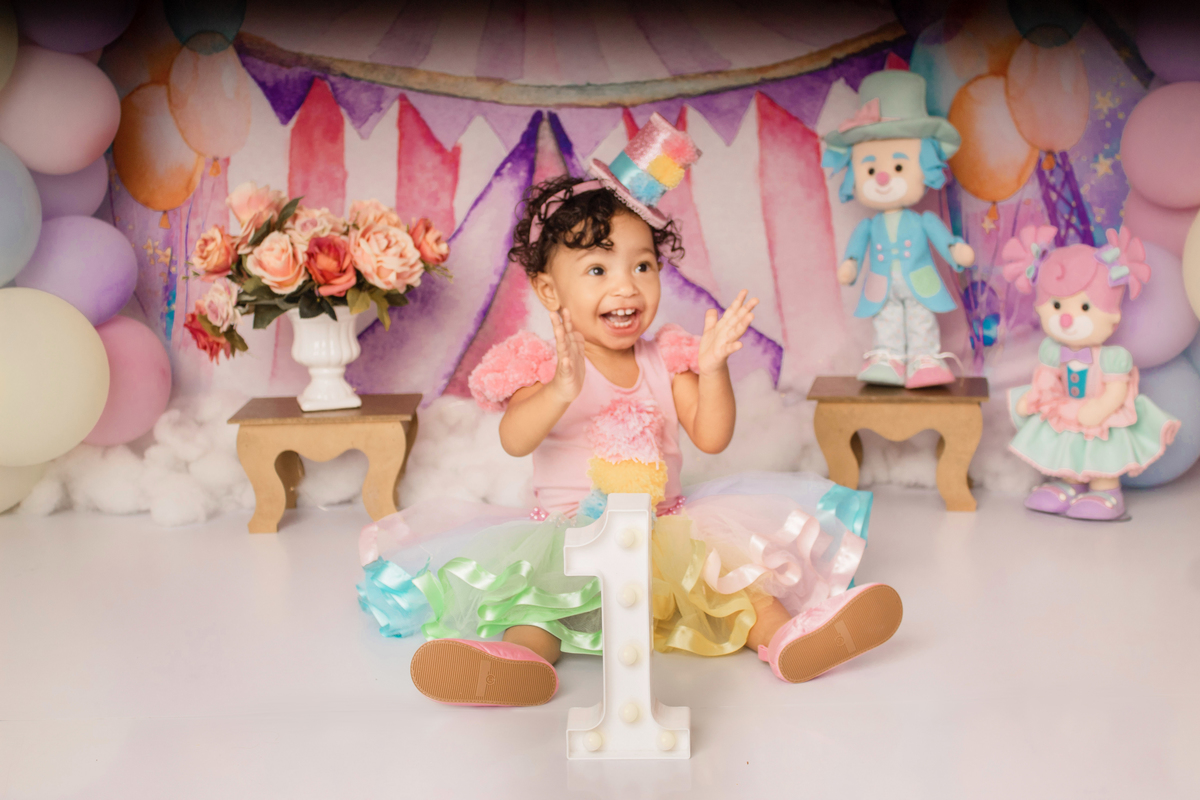 Ariane Dourado, Vitória, Smash the Cake