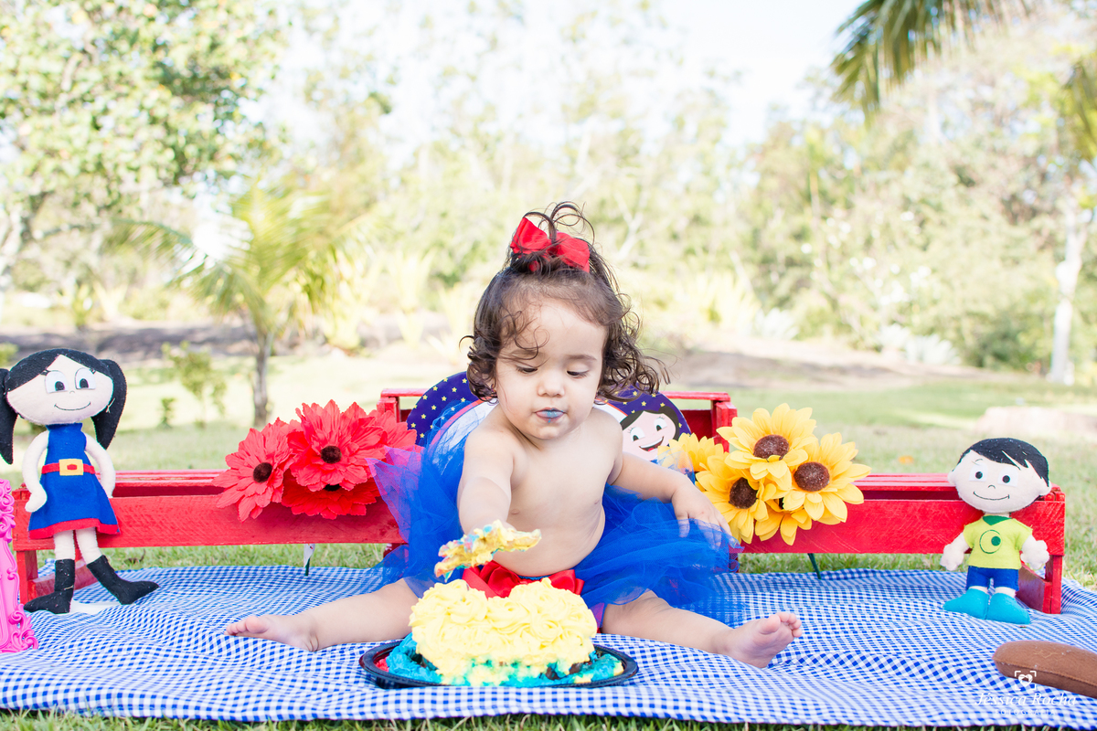 ENSAIO INFANTIL NA ILHA DO FRADE-BOOK DE CRIANÇA-SMASH THE CAKE-FOTOGRAFO INFANTIL EM VILA VELHA-JESSICA ROCHA FOTOGRAFIA