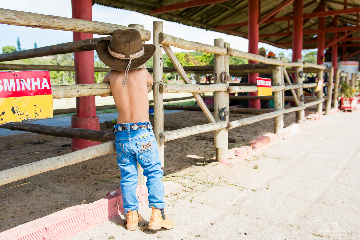 ENSAIO FOTOGRAFICO INFANTIL-BOOK DE CRIANÇA- IDEIAS PARA ENSAIO INFANTIL-FOTOGRAFO INFANTIL EM VILA VELHA- FAZENDA RICO CAIPIRA