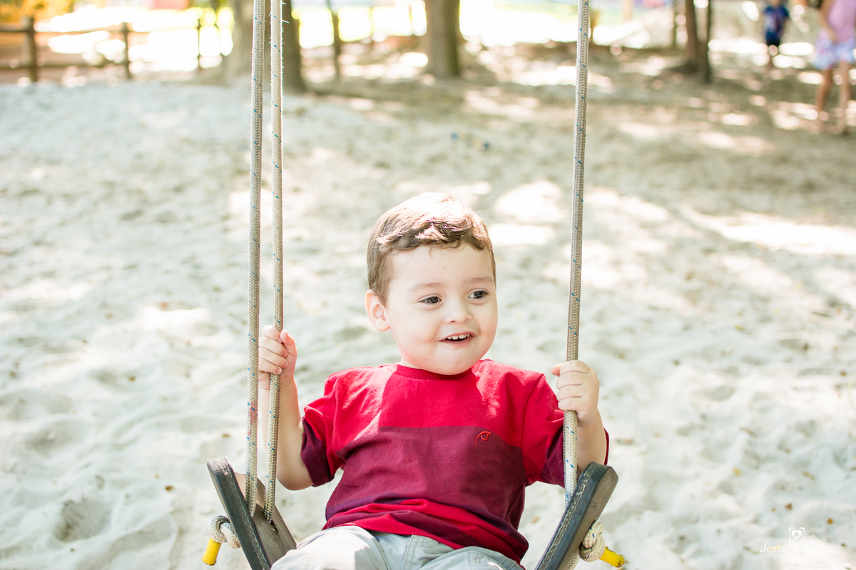 FOTOGRAFIA INFANTIL EM VITORIA-PARQUE BOTANICO DA VALE-BOOK DE CRIANÇA