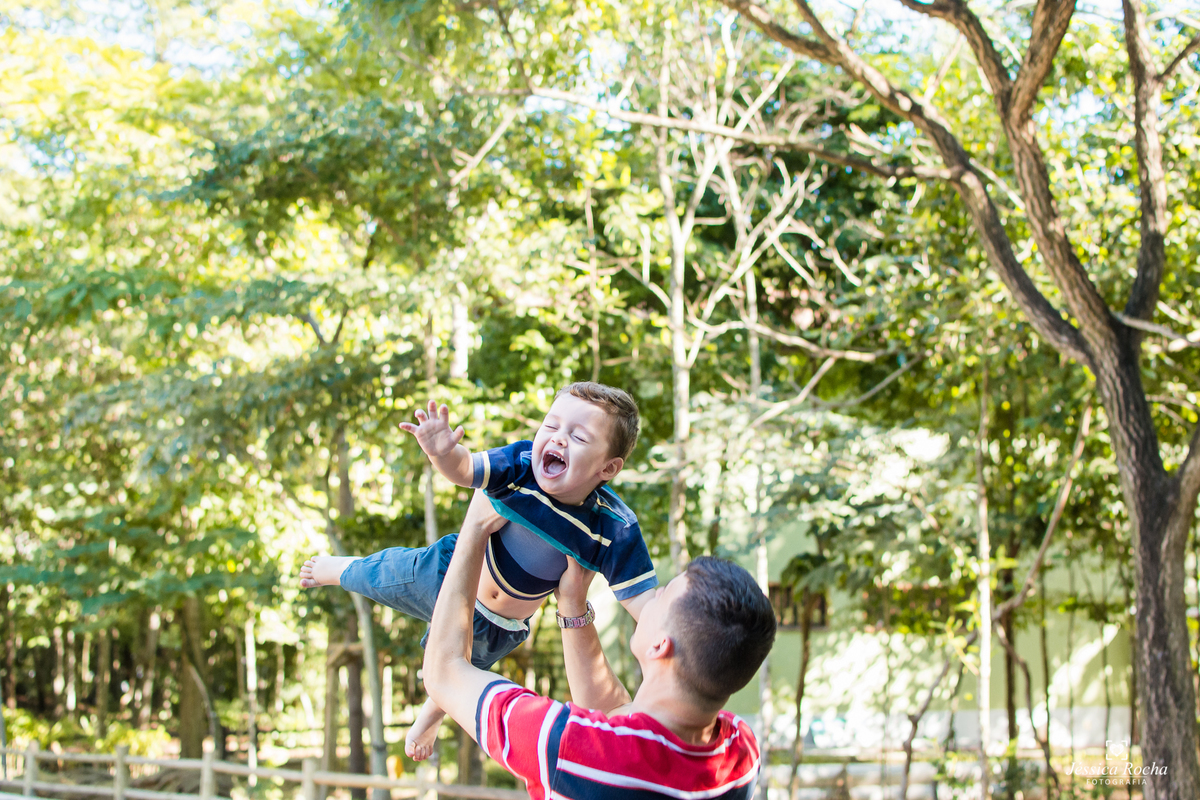 FOTOGRAFIA INFANTIL EM VITORIA-PARQUE BOTANICO DA VALE-BOOK DE CRIANÇA