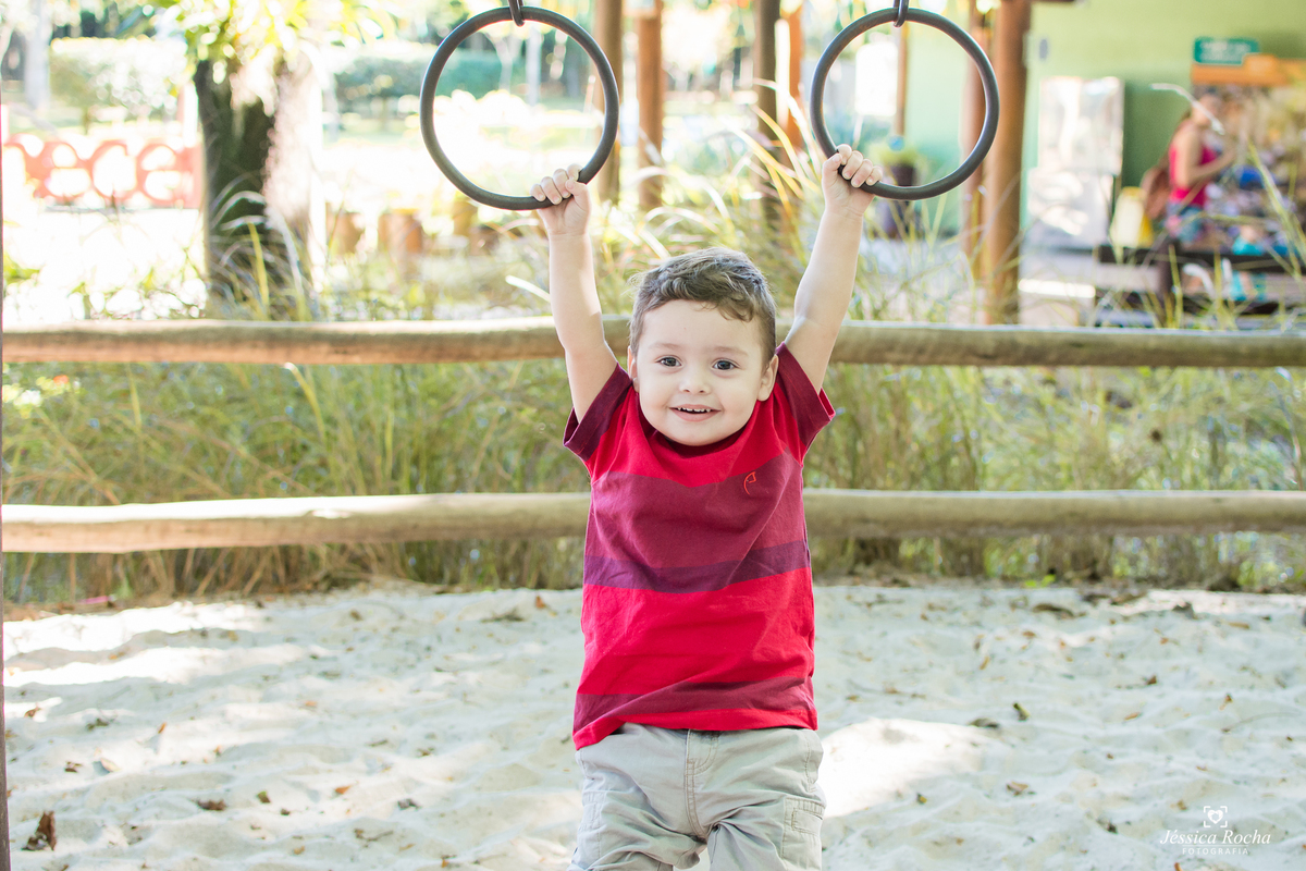 FOTOGRAFIA INFANTIL EM VITORIA-PARQUE BOTANICO DA VALE-BOOK DE CRIANÇA