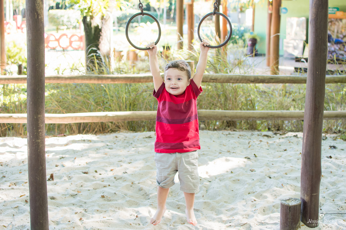 FOTOGRAFIA INFANTIL EM VITORIA-PARQUE BOTANICO DA VALE-BOOK DE CRIANÇA