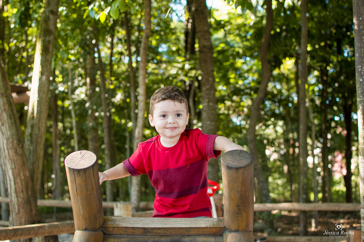FOTOGRAFIA INFANTIL EM VITORIA-PARQUE BOTANICO DA VALE-BOOK DE CRIANÇA