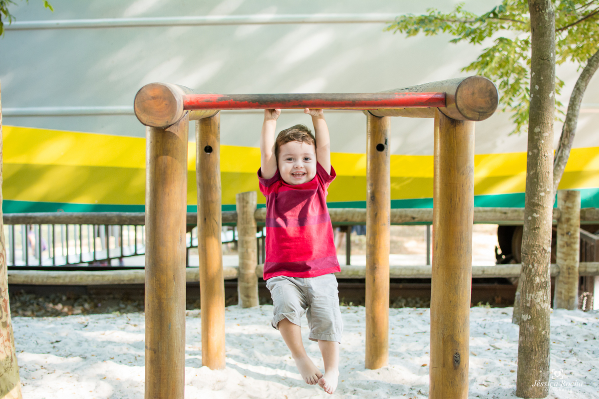 FOTOGRAFIA INFANTIL EM VITORIA-PARQUE BOTANICO DA VALE-BOOK DE CRIANÇA